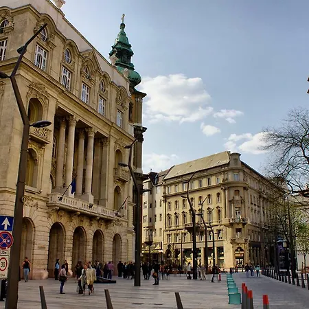 Apartment Deluxe In The Heart Of The *